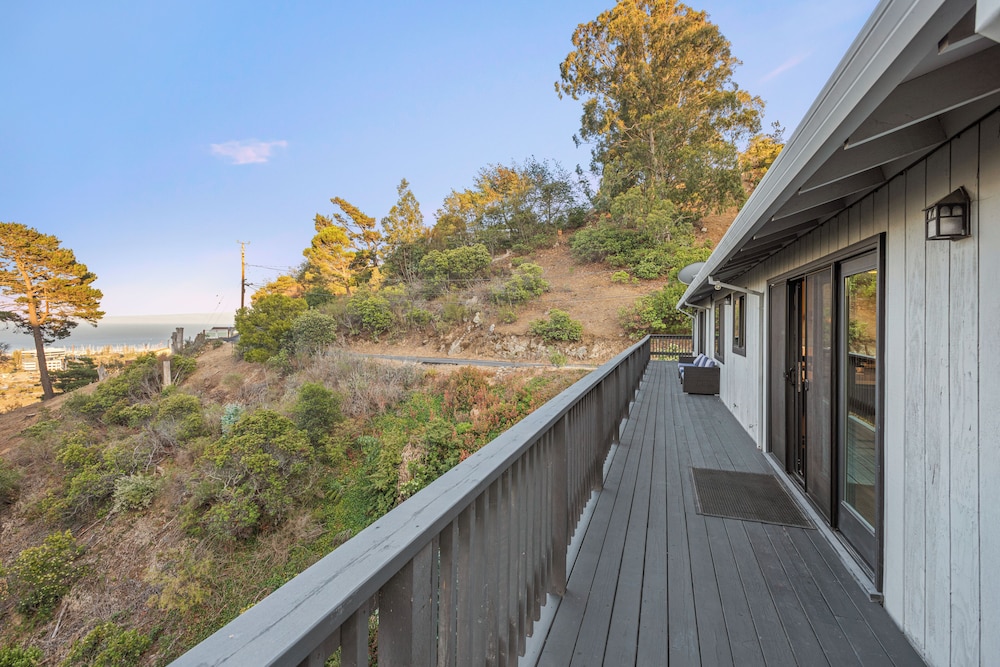 Marbella Lane 3BR Penthouse Executive Suite SFO