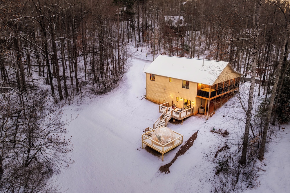 Moondance Cabin by Lightfoot Stays