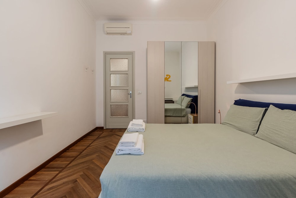 Casa Alessandro in the Elegant Crocetta view 3
