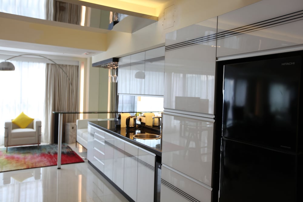 IW Hotel