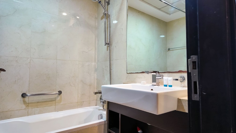Silk Valley - Chic Studio Close to Beach