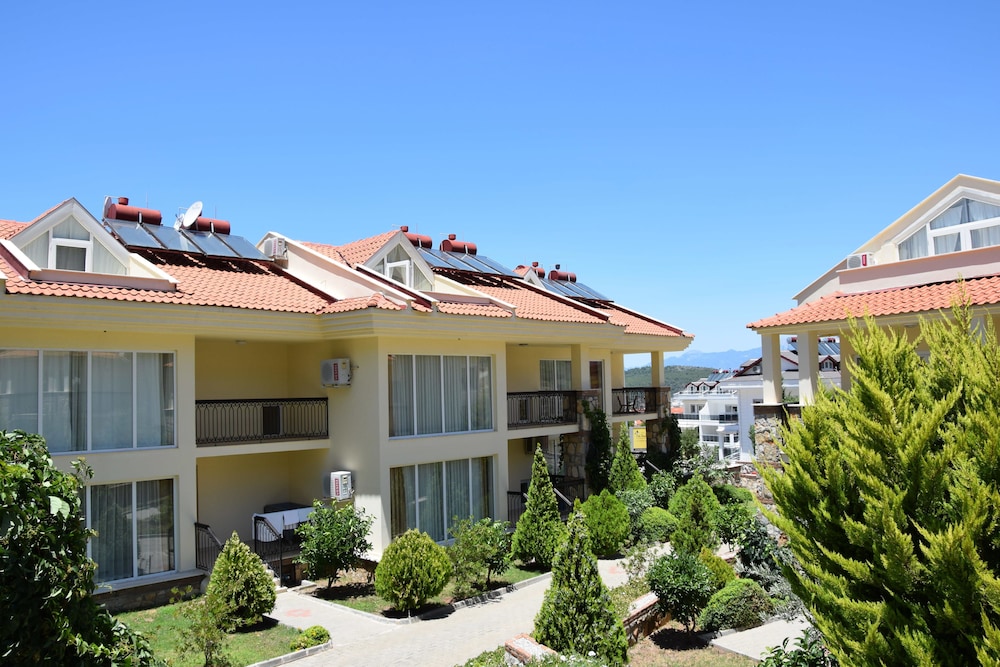 Park Apartment by Turkish Lettings