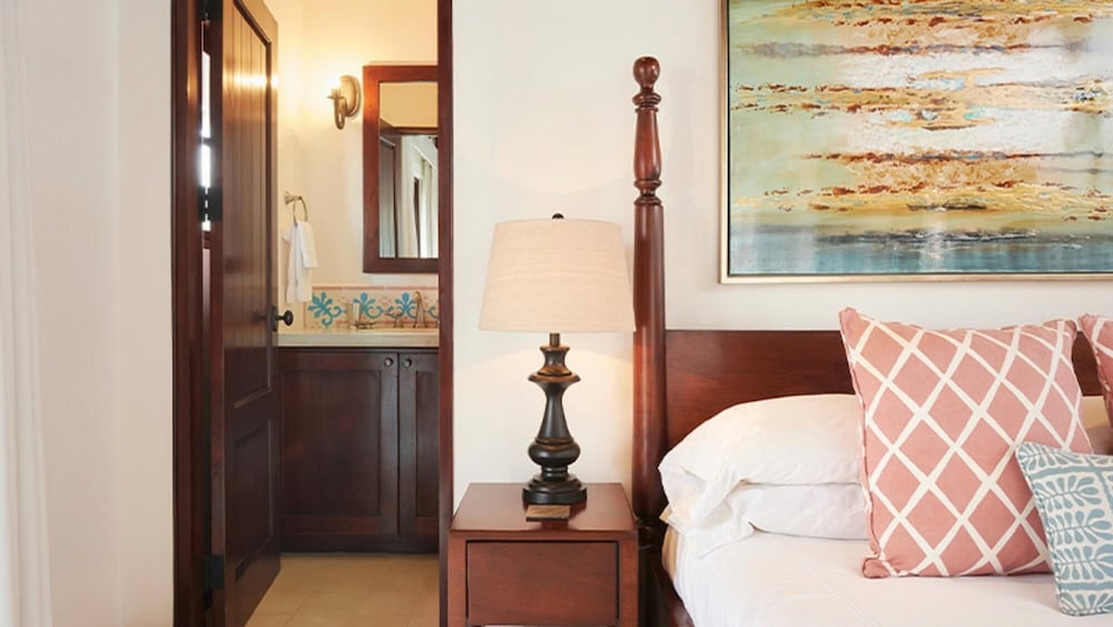 Las Catalinas 3BR House w Pool Rooftop Terrace Casa Cazenovia