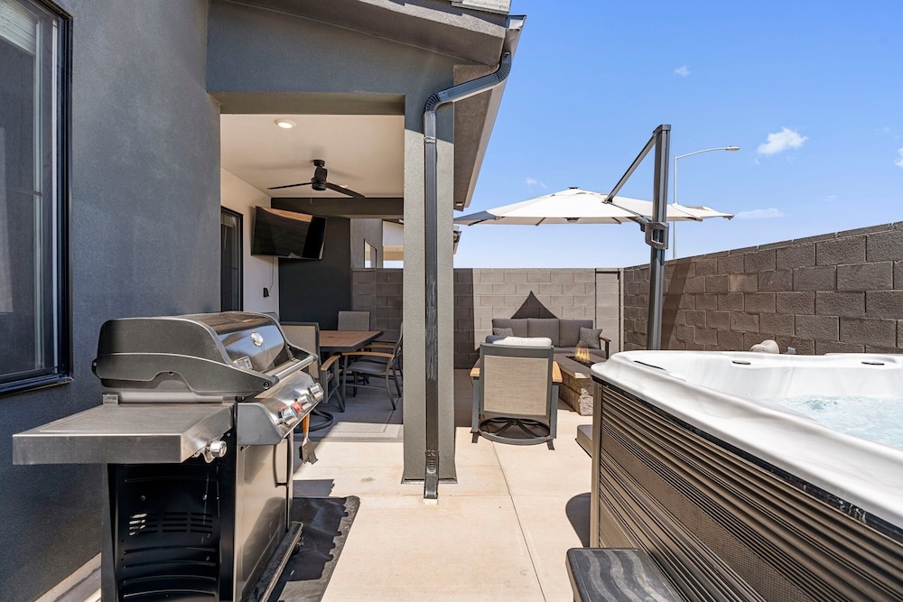 Red Rock Trails 4 Bedroom Townhouse