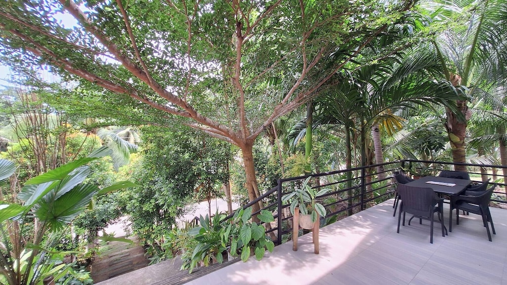 Balcon - Exclusive Private Villa in Camotes Island, Cebu, Philippines