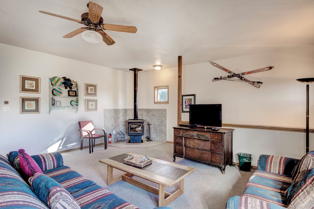 Blue Lake Lodge by Ruidoso Vacation Rentals