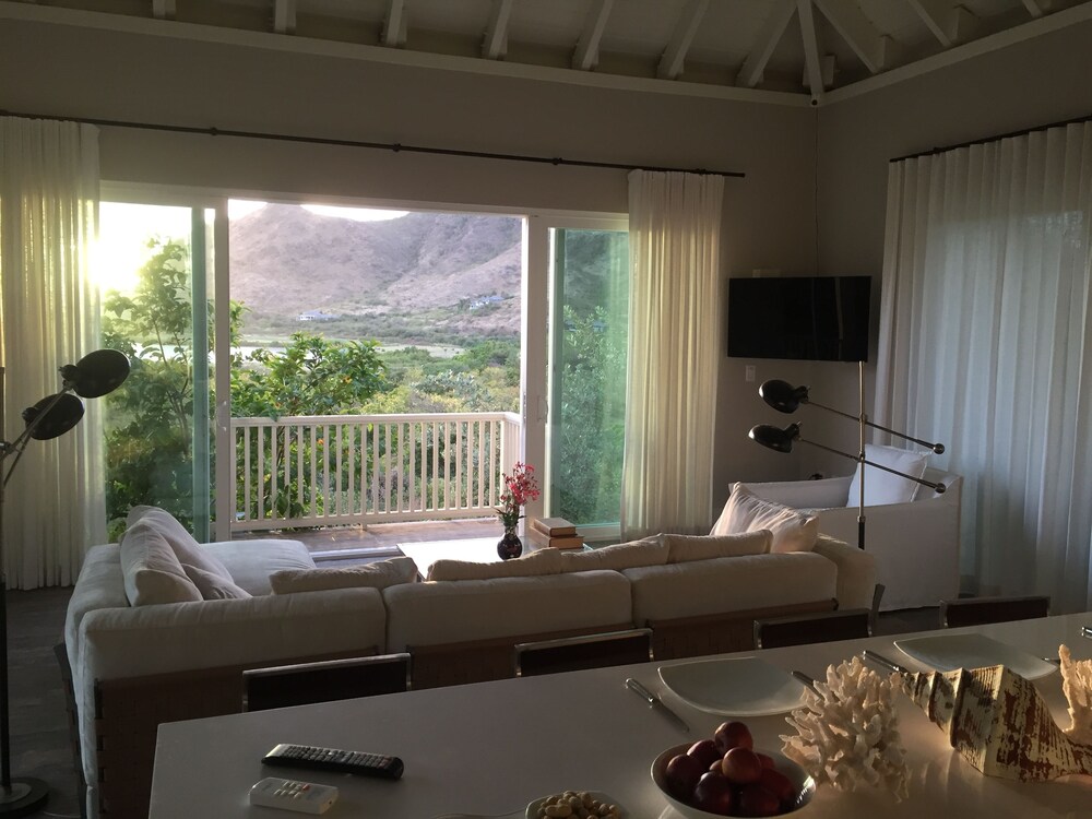 2 Bedroom Bungalow-Style Villa