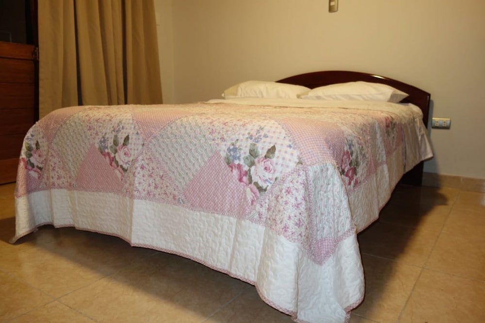 El Bungalow De Gaby view 3