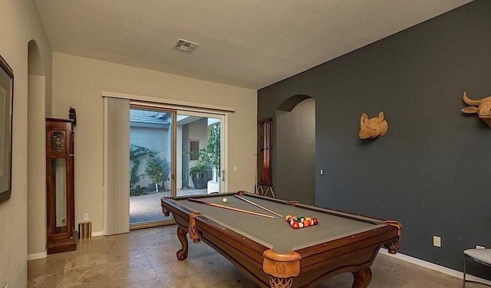 South by Southwest - Signature Vacation Rentals