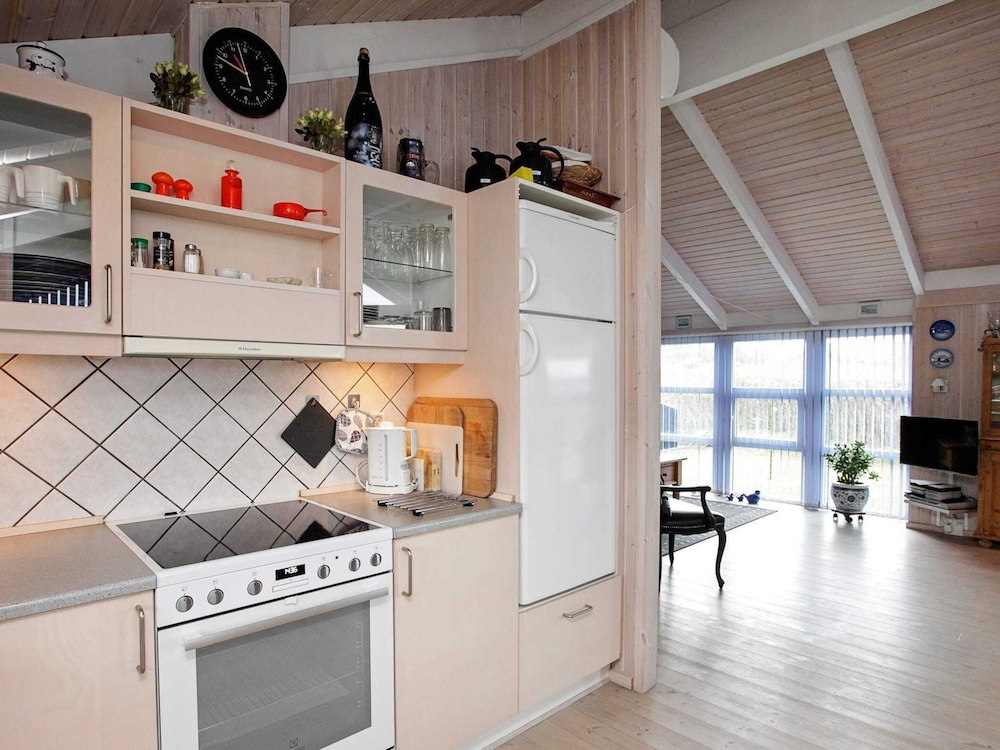 6 Person Holiday Home in Hjorring view 5