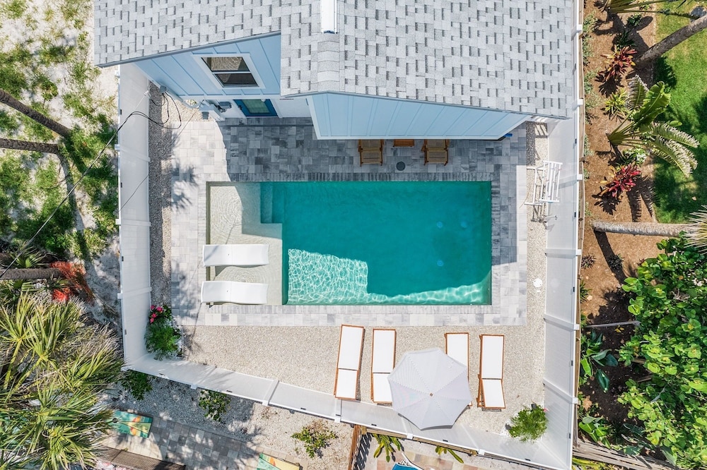 197 Beach Daze: 3br Pool Home, W/ Deeded Beach Access! 3 Bedroom Home