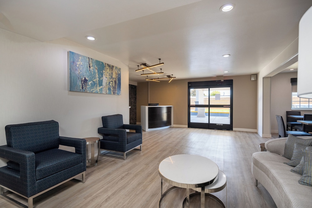 Hayward Vacations - Comfort Inn - Property Image 25