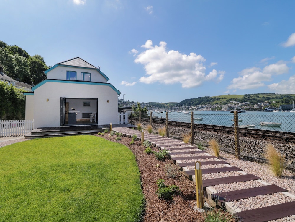 Britannia Crossings Cottage