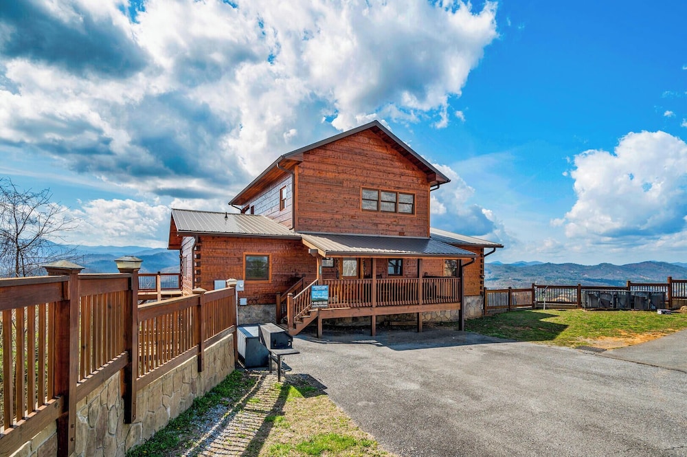 Lookout Lodge