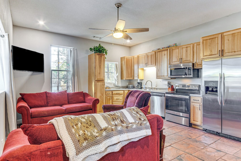 Fishing Dock: Waterfront Pensacola Retreat