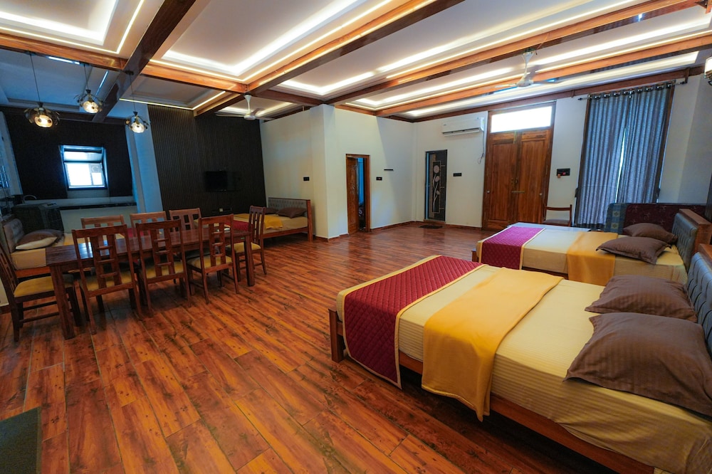 MOON LIGHT RESORT