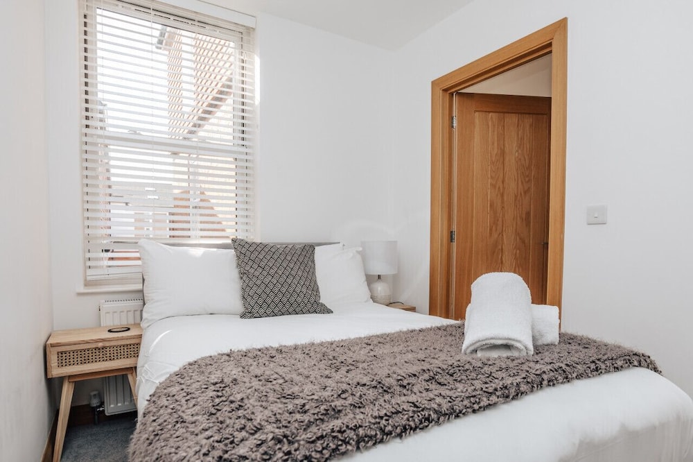 Seagrass Henley - 2 Bed Entire Serviced Apartment view 4