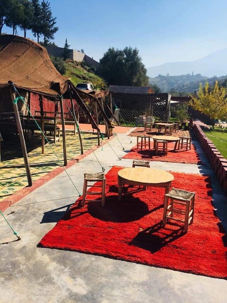 outdoor amenities