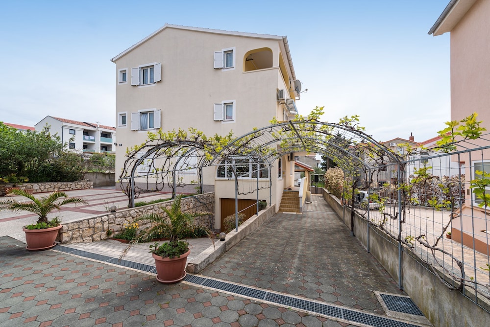 Nice Apartment Silvia 3 for 3 Persons
