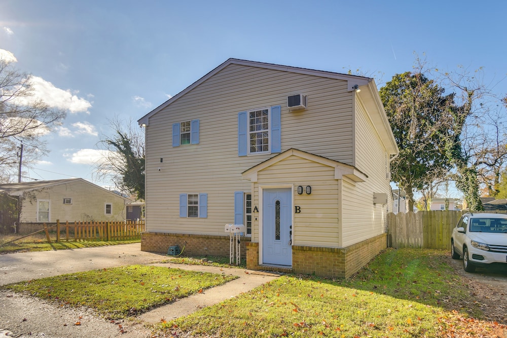 Explore & Relax! Norfolk Duplex < 1 Mi to Beach