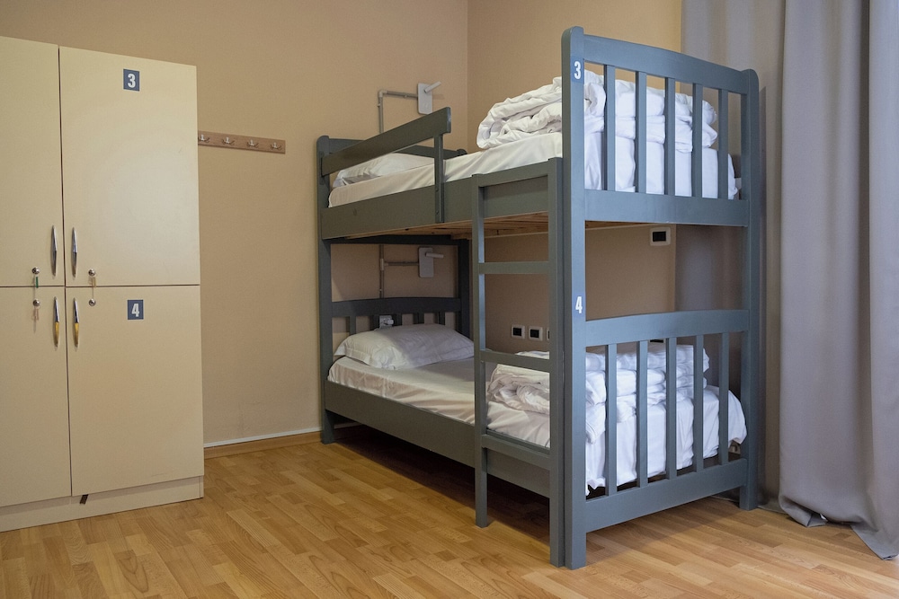 Mandarine Hostel