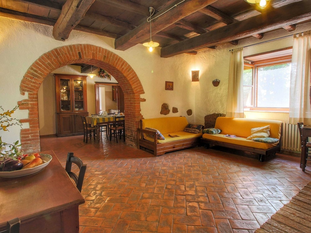 Farmhouse in Proceno With Pool Views view 5