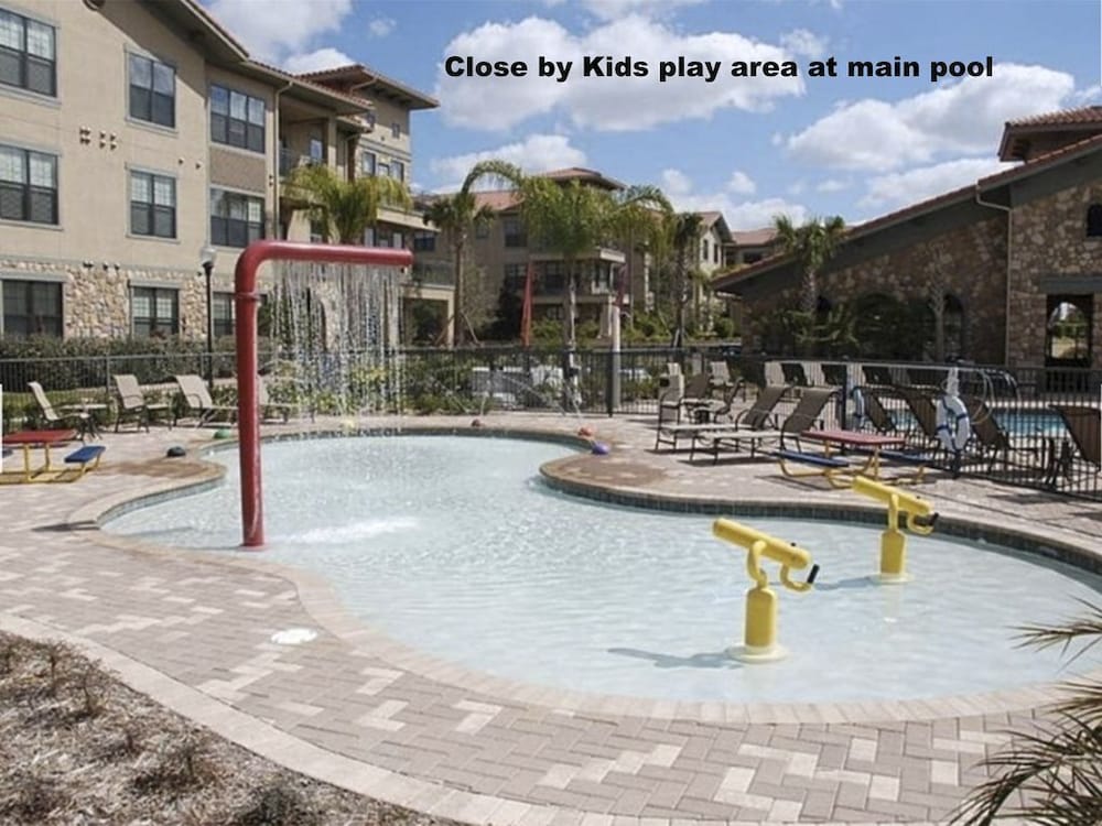 Beautiful Bella Piazza Condo - Image 4