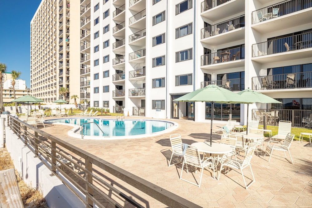 Emerald Towers 904 2 Bedroom Condo