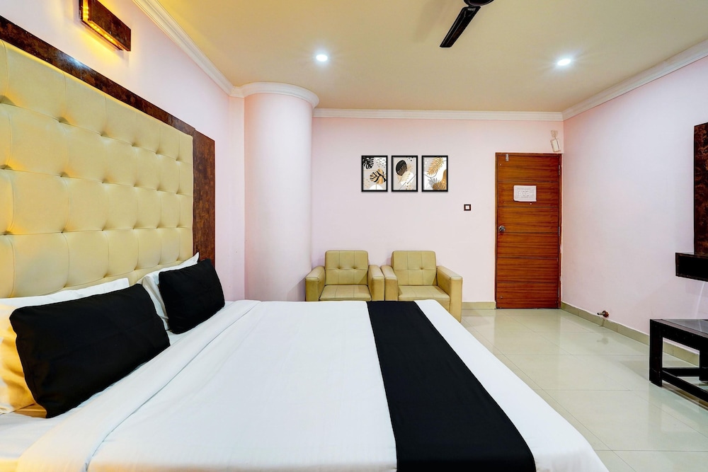 Stylish Stays at MG Road Near Commercial Street