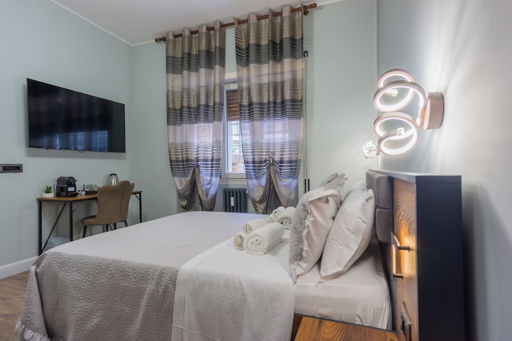 Aurelia Garden Suite