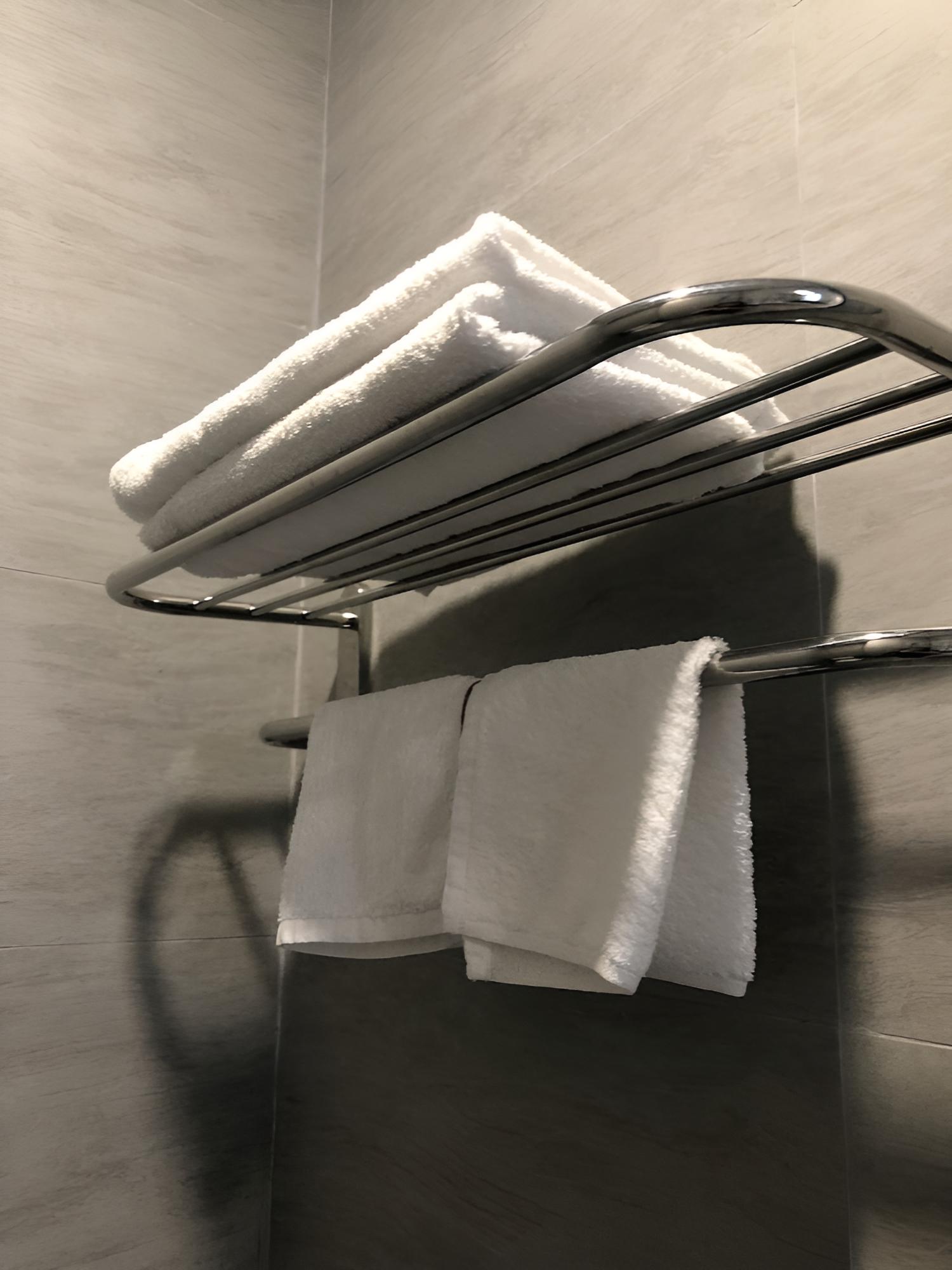 Queen Hotel 7