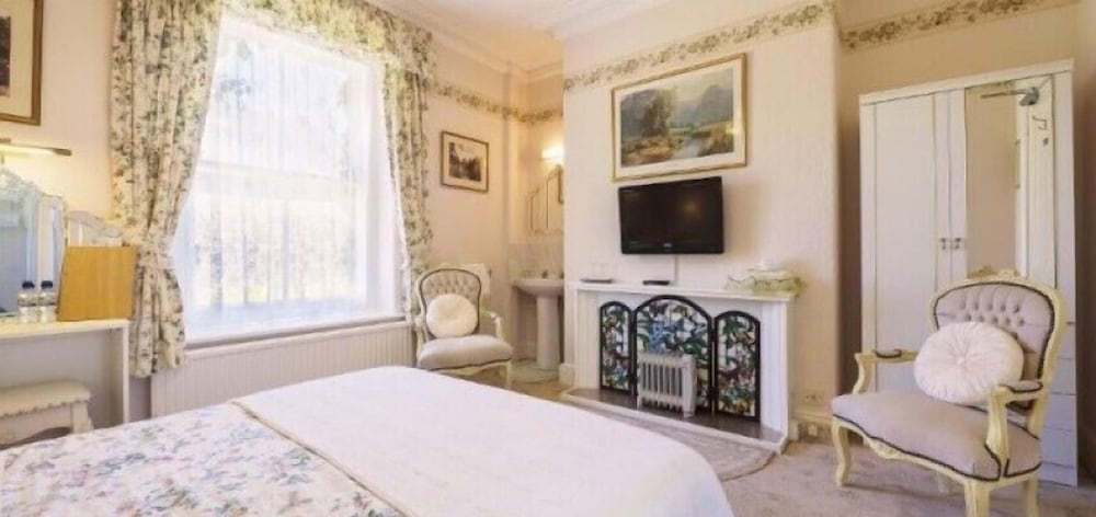 Braemar Guest House
