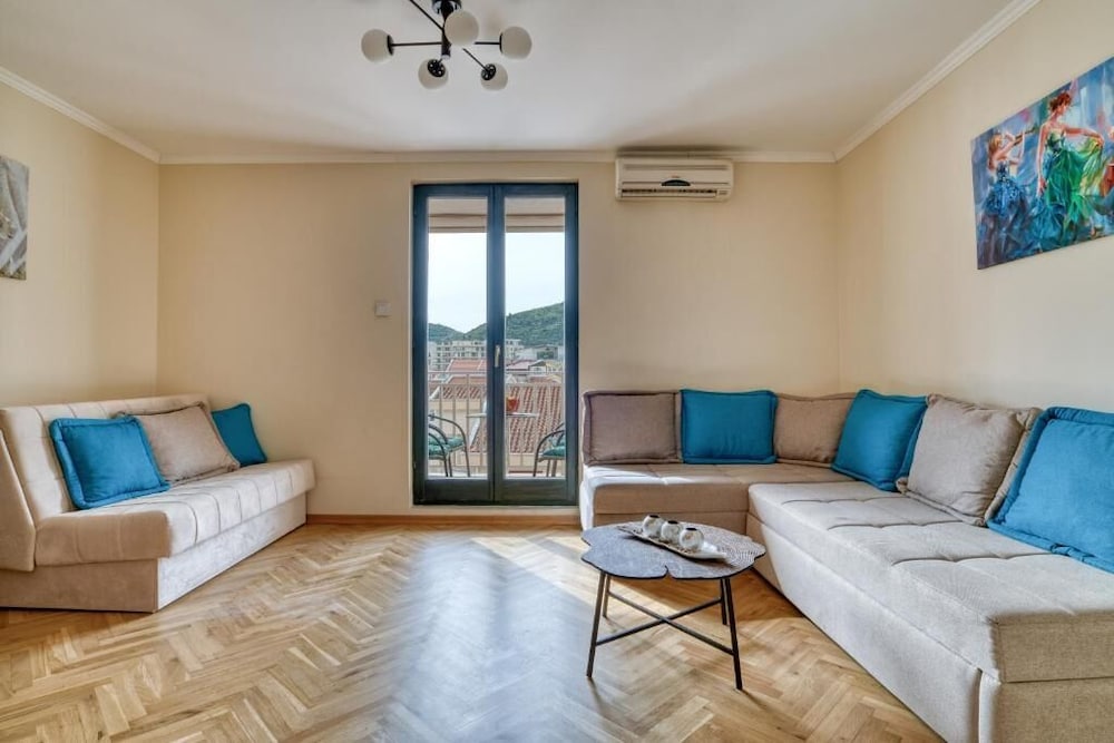 Comfort apartments near the beach