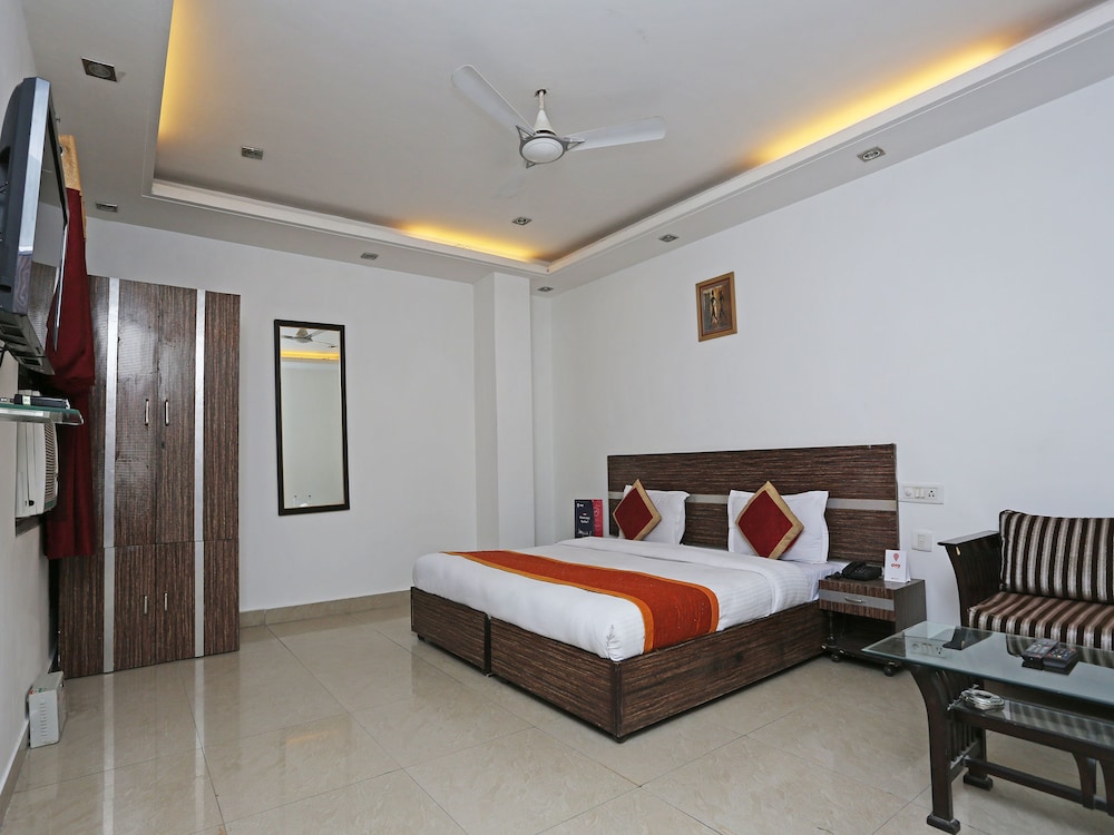 OYO 10257 Hotel Lotus Park