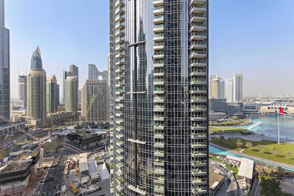 Silkhaus Act One Towers