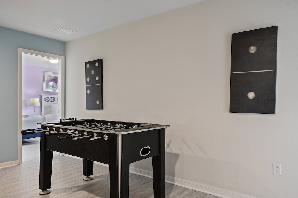 Ultimate 8BR Family Fun in Resort Near Disney!