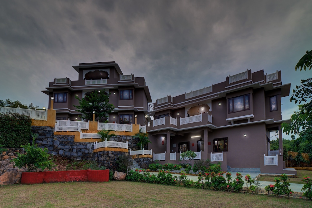 Mewar Mansion by Vista Rooms