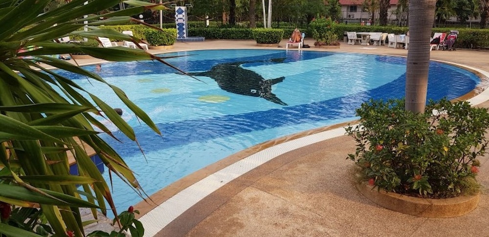 Pool & Wellness