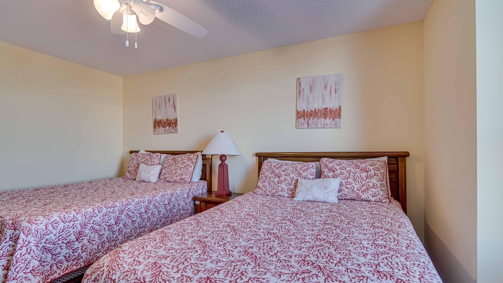 Triple Seas by Southern Vacation Rentals