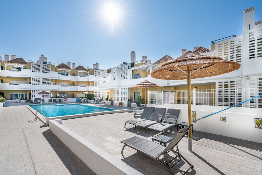 Tavira BAY 3 With Pool by Homing