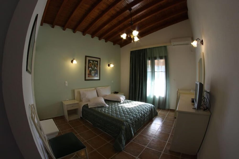 Skiathos Island Suites