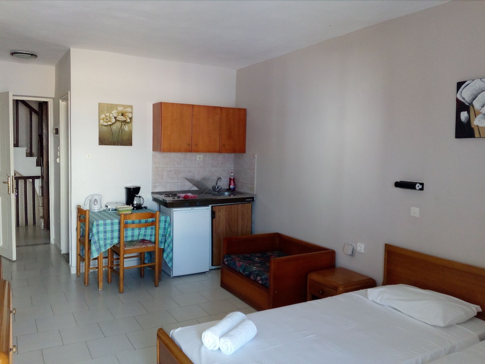 Pantheon Apartments