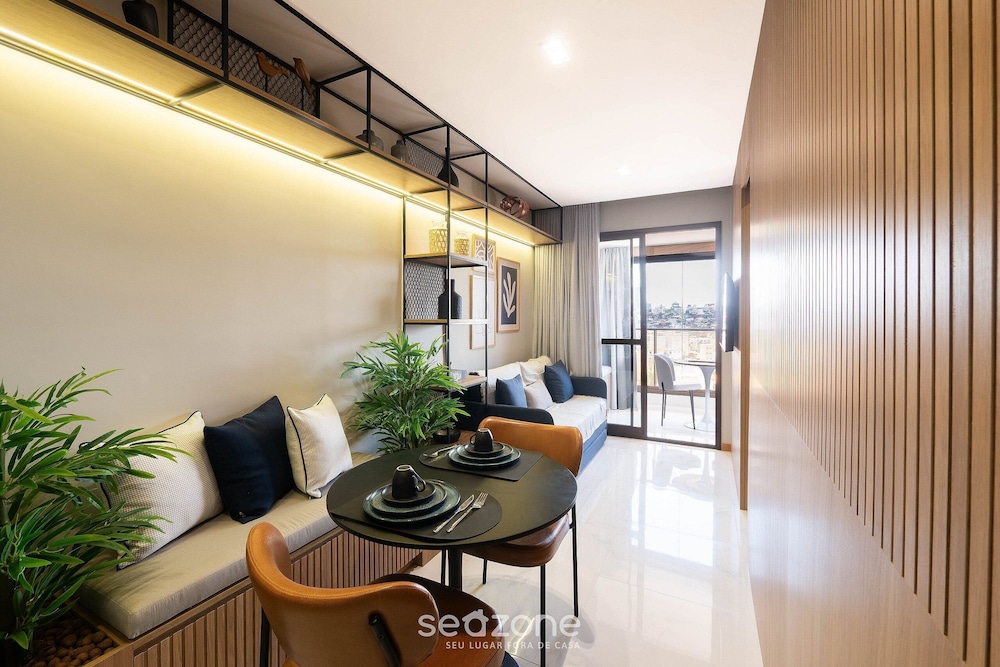 SMT - Building 750m From the Beach in Salvador