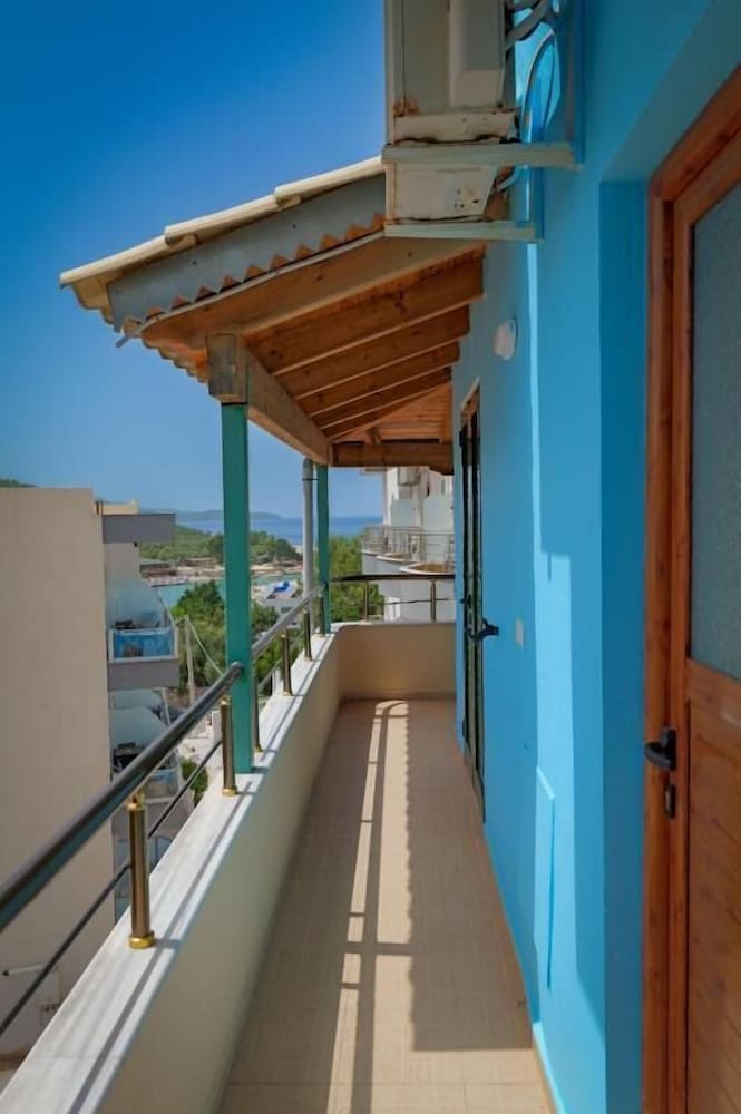 Vila Xhovani