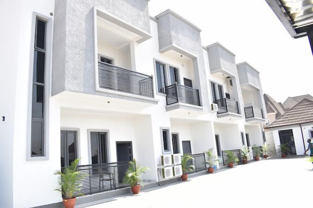 DEOSEA APARTMENTS