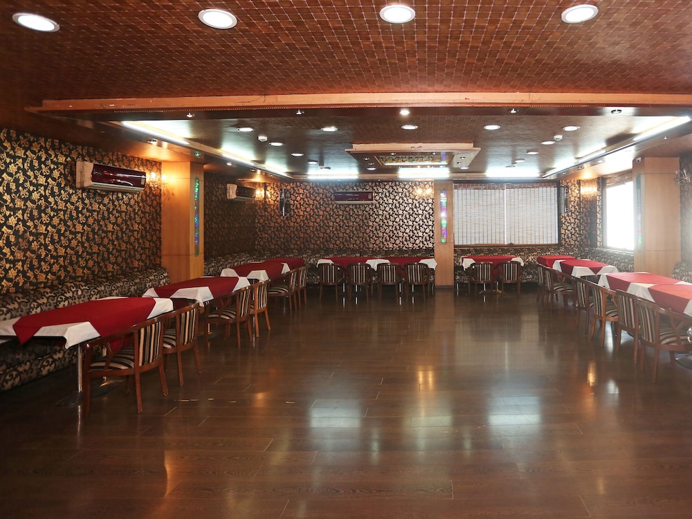 OYO 947 Hotel Palazzo Di Lara