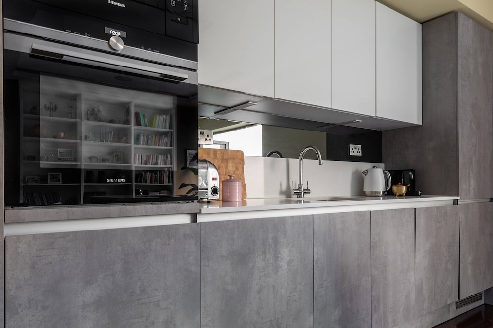 Prince of Wales Road III by Onefinestay