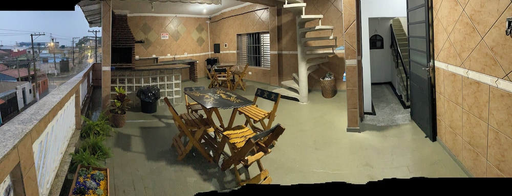 HOSTEL ANPRADO