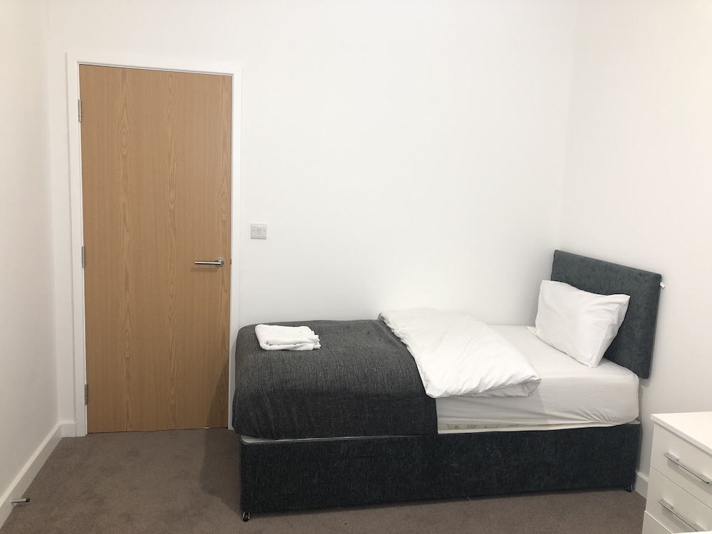 Leicester Vacations - Showcase Apartments - Highcross House Apart Hotel - Property Image 31
