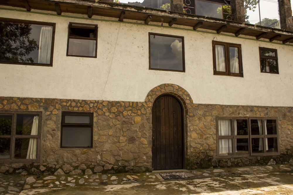 Hotel Cabañas La Montaña 2° Seccion - Image 1